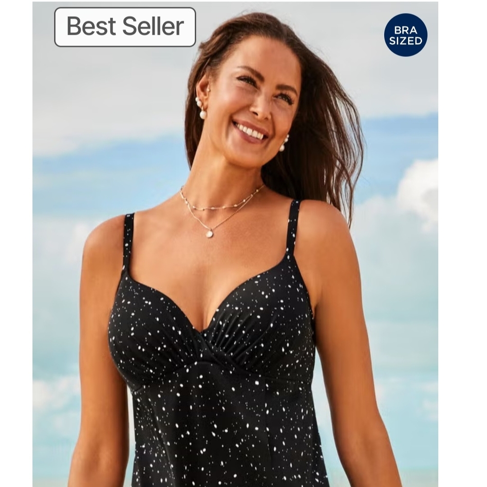 Swimsuits For All Black and White Bra Intimates Size 24